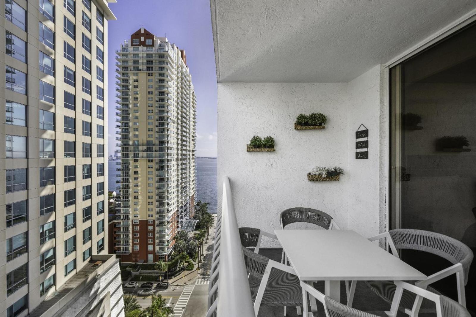 Studios In Brickell With Pool, Gym, Free Parking And Game Room Miami Szoba fotó