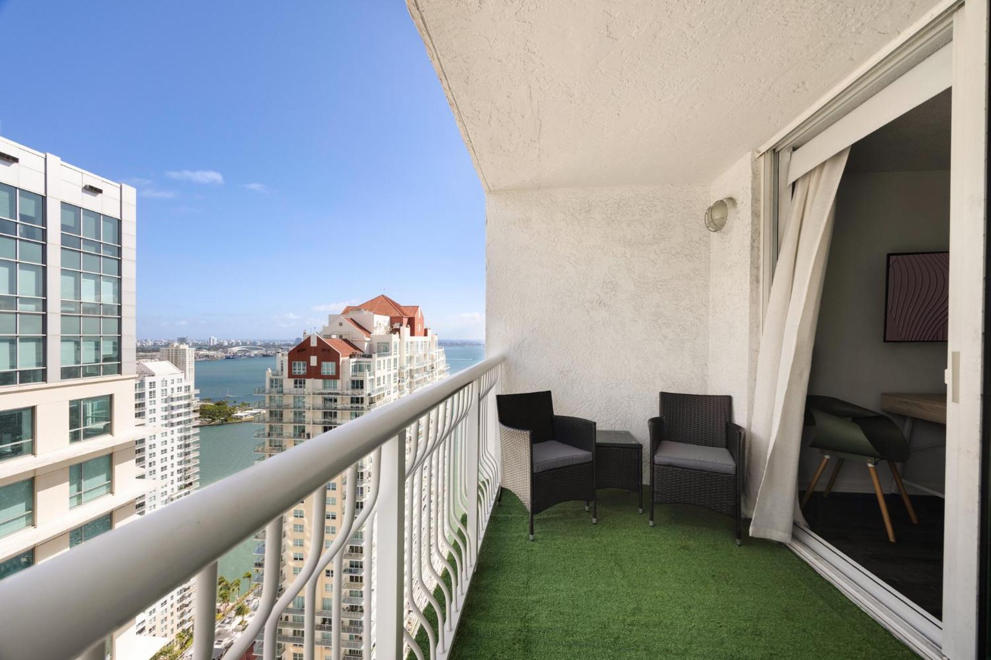 Studios In Brickell With Pool, Gym, Free Parking And Game Room Miami Szoba fotó